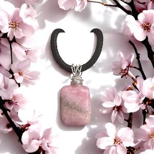 5 For $25💫Rhodochrosi Stone Pendant